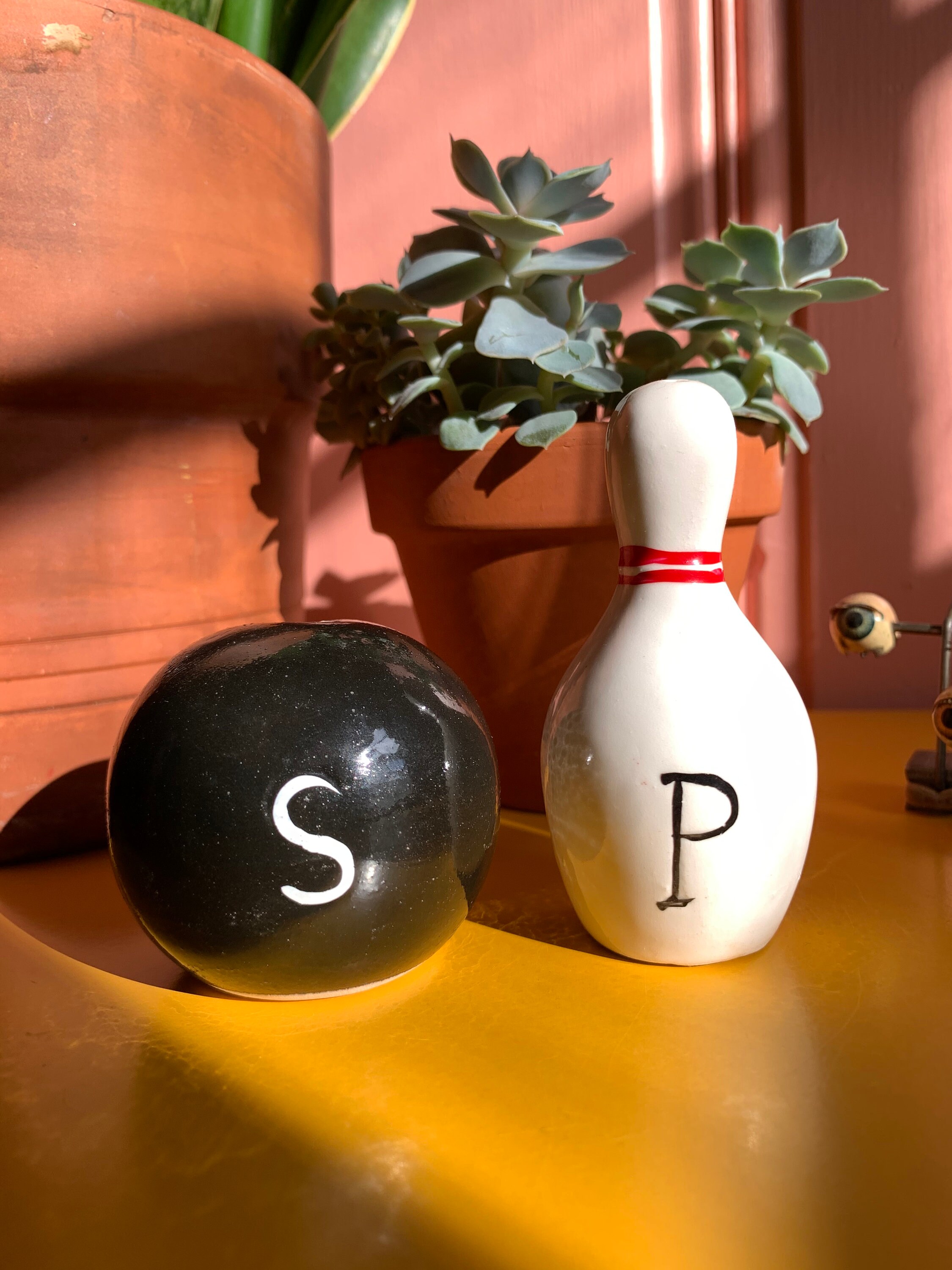 Vintage Ceramic Bowling Ball & Pin Salt and Pepper Shakers