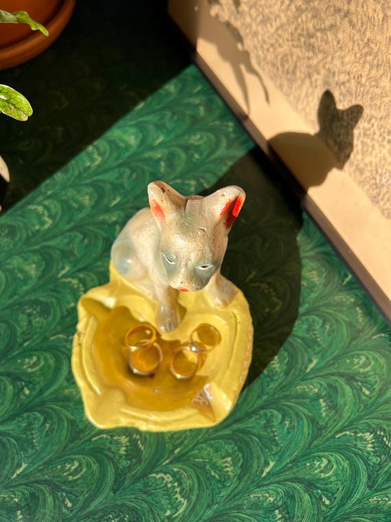 FRENCH BULLDOG ASHTRAY CARNIVAL CHALK 1940s 5