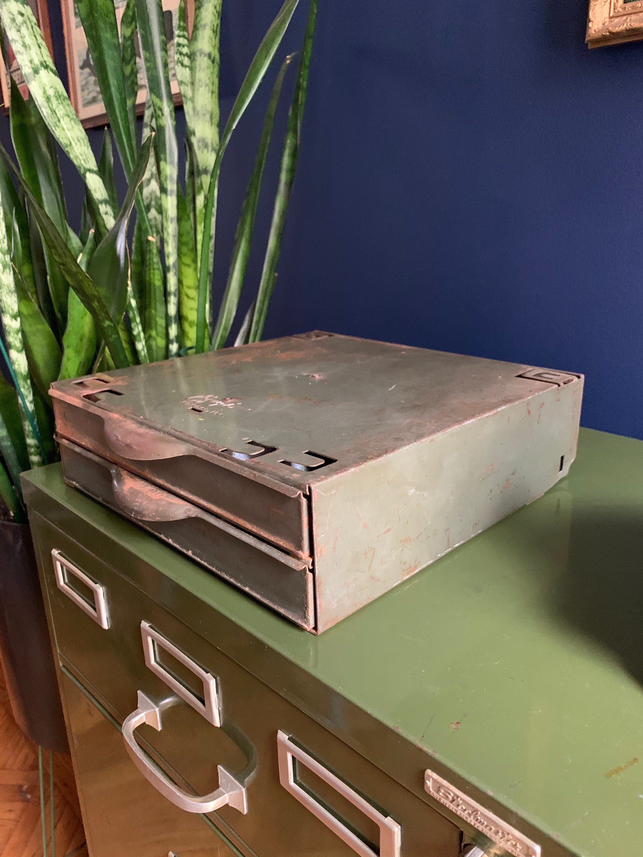 Almacenamiento industrial de la herramienta de la caja de | Etsy