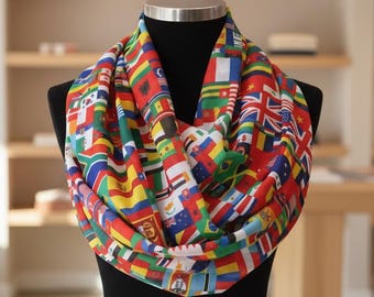 Szalik World Flags Infinity: Szyfonowy szalik w kształcie koła