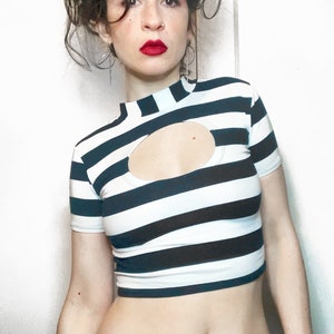 SPACE CADET- Cutout Cotton Lycra Top: Langarm, T-Shirt oder Tank. Bralette, Crop oder Shirt.