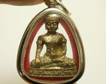 Lord Buddha Amulett: Thailändischer Gesegneter Anhänger für Wohlstand