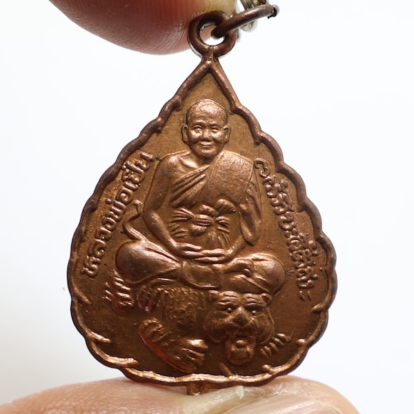Phra LP Pern riding on Tiger magic amulet of wat bangphra temple bless for strong life protection lucky Thailand buddhism buddhist necklace