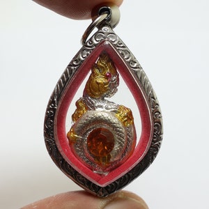 Naga Phaya Orange Kristall Thai Amulett Anhänger: Buddhismus Bless