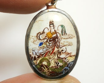 Quan Im Guan Yin Goddess of mercy Bodhisattva Chinese Guanyin Quanim pendant locket amulet blessed for success in wish nice lucky charm gift