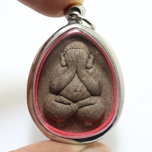 Phra Sangkajai Pidta Buddha Pendant: LP Hong Permsup Amulet with Takrut