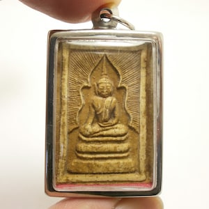LP Moon Thai Buddha Amulet: Somdej Pendant for Wealth & Success