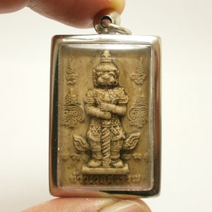 Thao Wessuwan Amulet: Thai Wealth & Prosperity Pendant