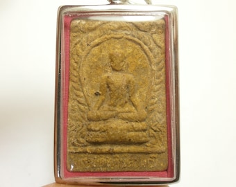 LP Sanid Buddha Amulet: Thai Peaceful Prosperity Pendant (1986)
