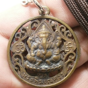 Lord Ganesh Amulet: Thai Hindu God Pendant Necklace