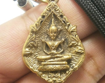 Emerald Buddha Amulet Pendant: Thai Phra Gaew, 24" Rope Necklace