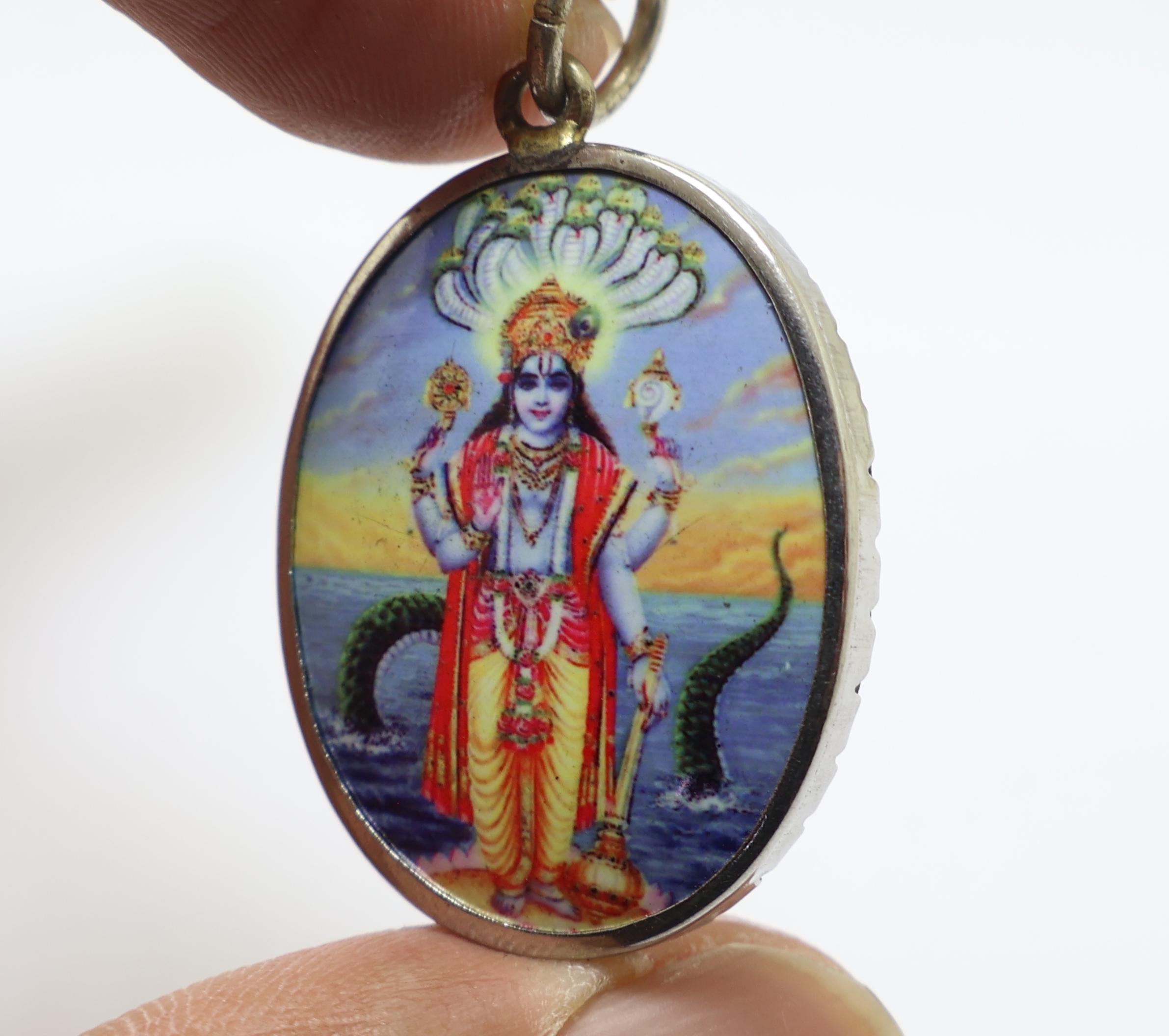 ヴィシュヌ神の大きなペンダント：ヒンドゥー教の神オームのお守り