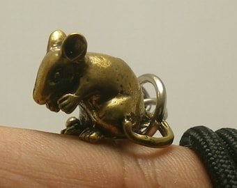 Amuleto del ratón de Ganesha: Colgante de latón con la imagen del dios hindú, collar de cuerda de 61 cm (24"), Fujii Kaze