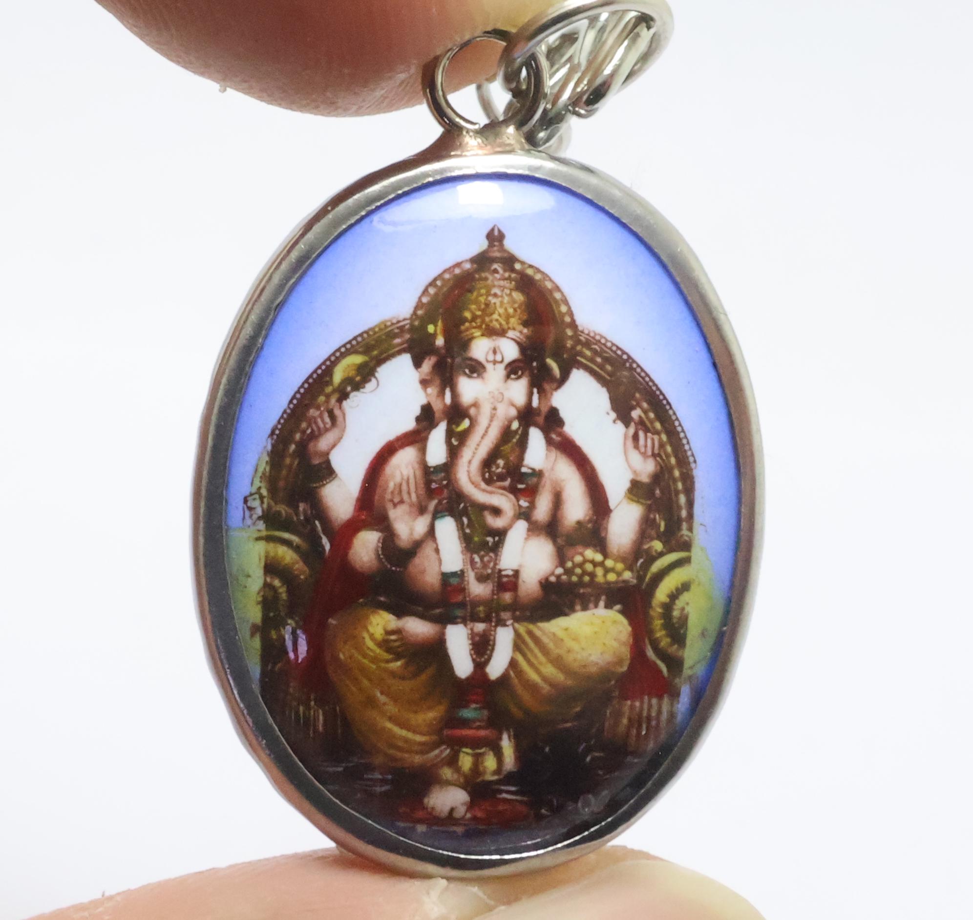 ガネーシャ卿ペンダント: ヒンドゥー教の神のお守りネックレス、1980