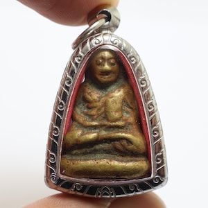 Super Mächtige LP Ngern gesegnet 1910er Jahre von Wat BangKlan Tempel in Pijit Thai Magie Buddha Amulett (2) Anhänger Medaillon Reichtum Glück Geld reich