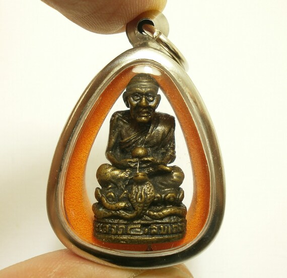 Lp Tuad Thai Buddha Pendant Amulet Luang Poo Por Thuad Legend - Thai Buddha Pendant Lp Tuad Thai Buddha Pendant Amulet Luang Poo Por Thuad Legend - Thai Buddha Pendant