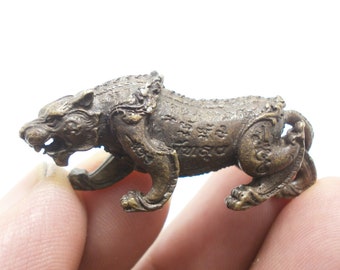 Thaise tijgeramulet: Khao-Or-tempel talisman, levensbeschermende bedel