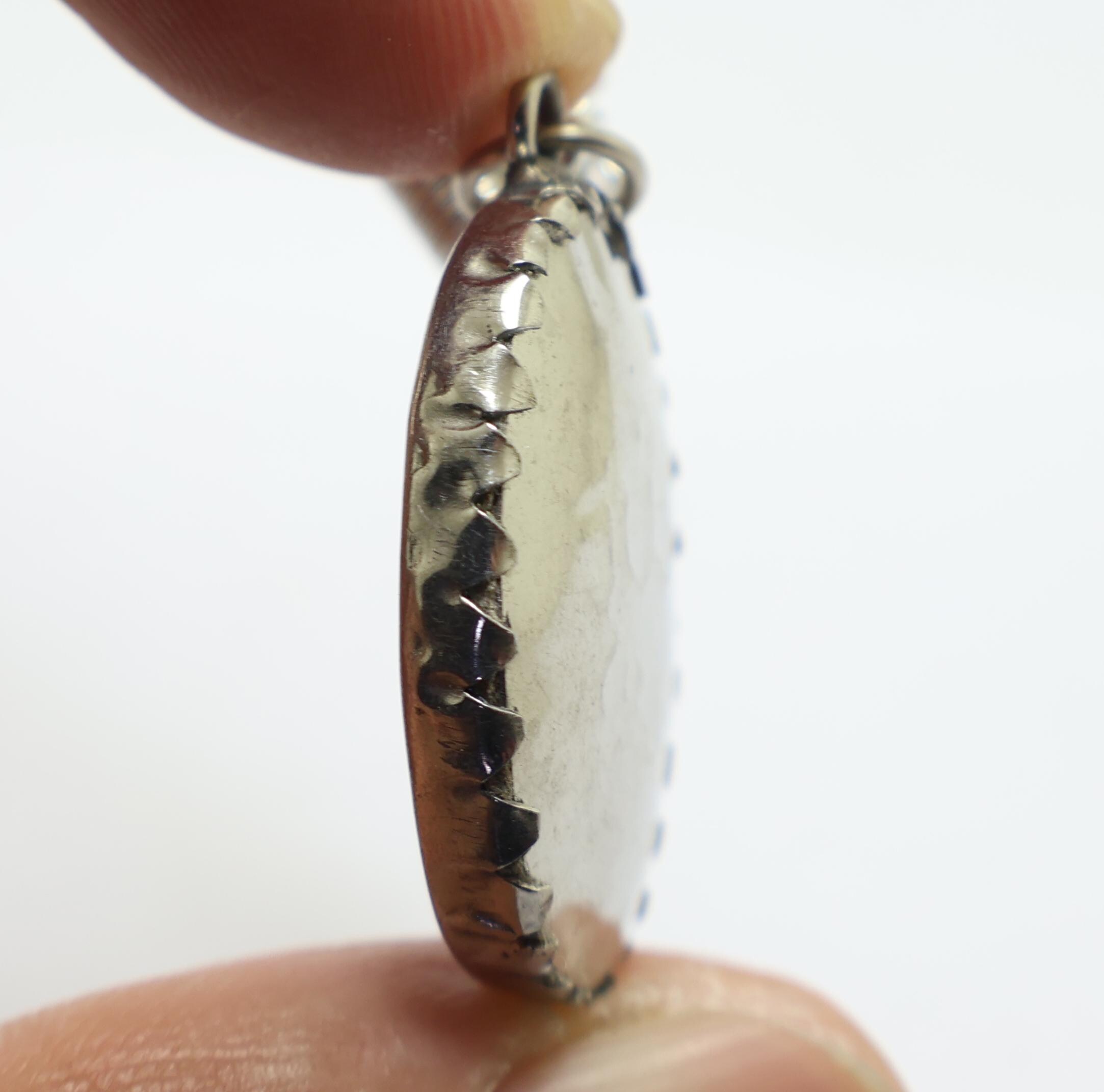 ヴィシュヌ神のアミュレット ペンダント: ヒンドゥー教の神