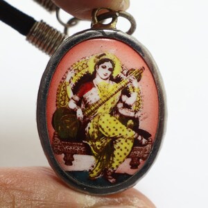 Saraswati Hindu Goddess Amulet: Thai Wisdom & Healing Pendant
