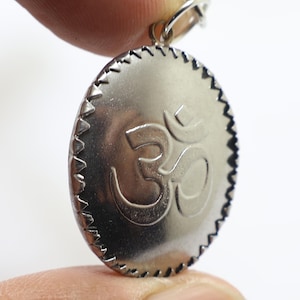 Colgante del Señor Ganesha con el símbolo Om: Amuleto Ohm del dios hindú del éxito, Fujii Kaze imagen 8