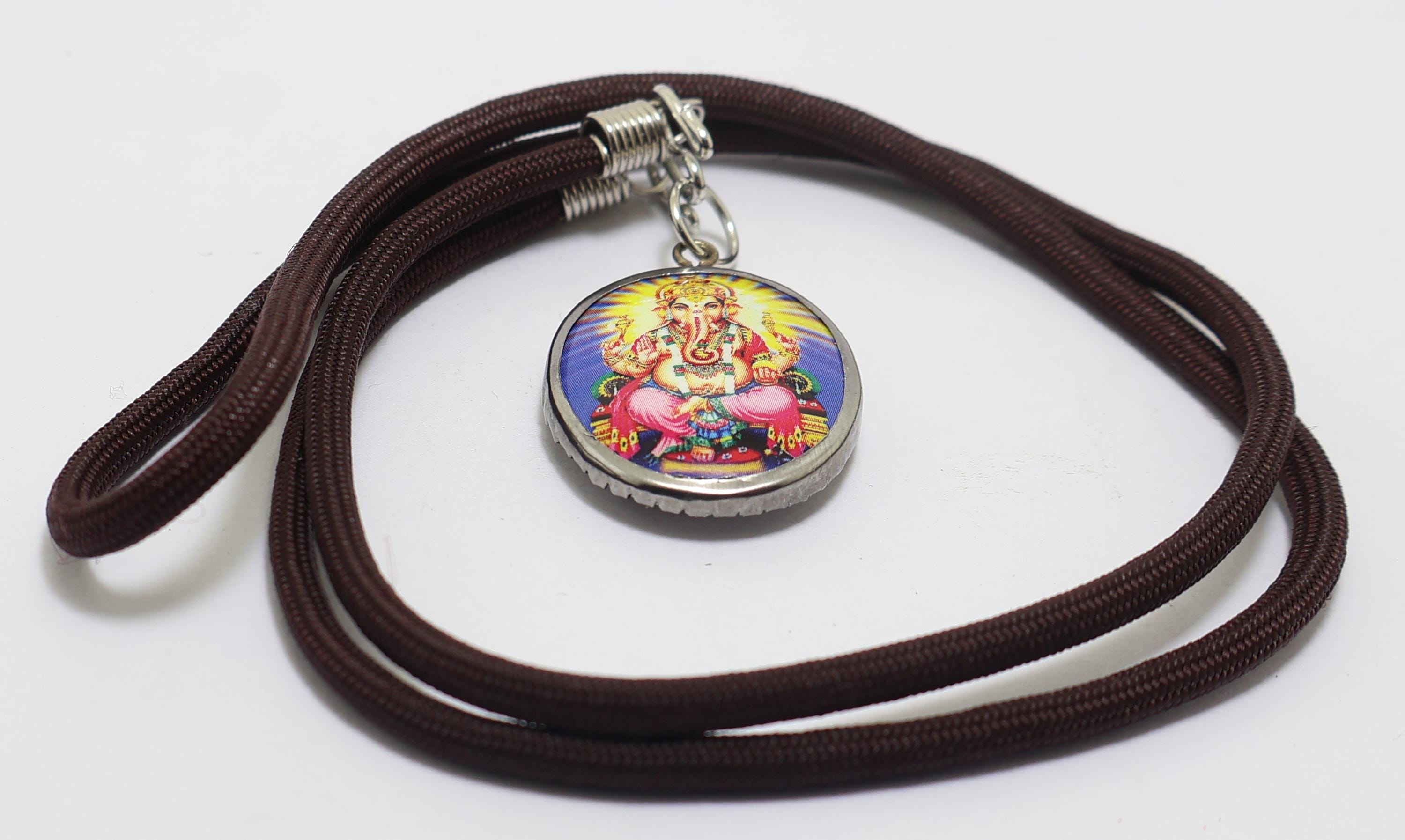 ガネーシャ神ペンダント「オームネックレス」：ヒンドゥー教の成功の