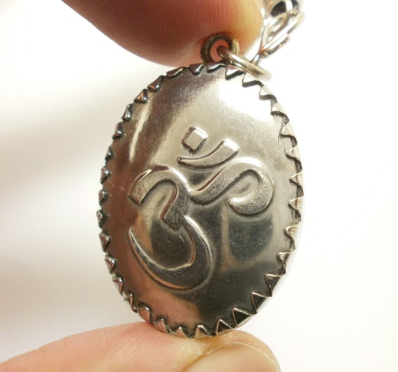 シヴァ神のペンダント：ヒンドゥー教の神のお守りネックレス