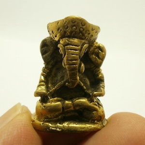 Mini Brass Ganesha Amulet: Hindu God of Luck (2.0x2.7cm)