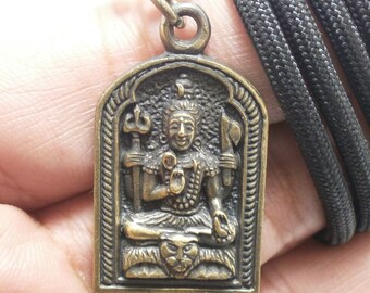 シヴァ神のペンダントネックレス：ヒンドゥー教の神のお守り、祝福の