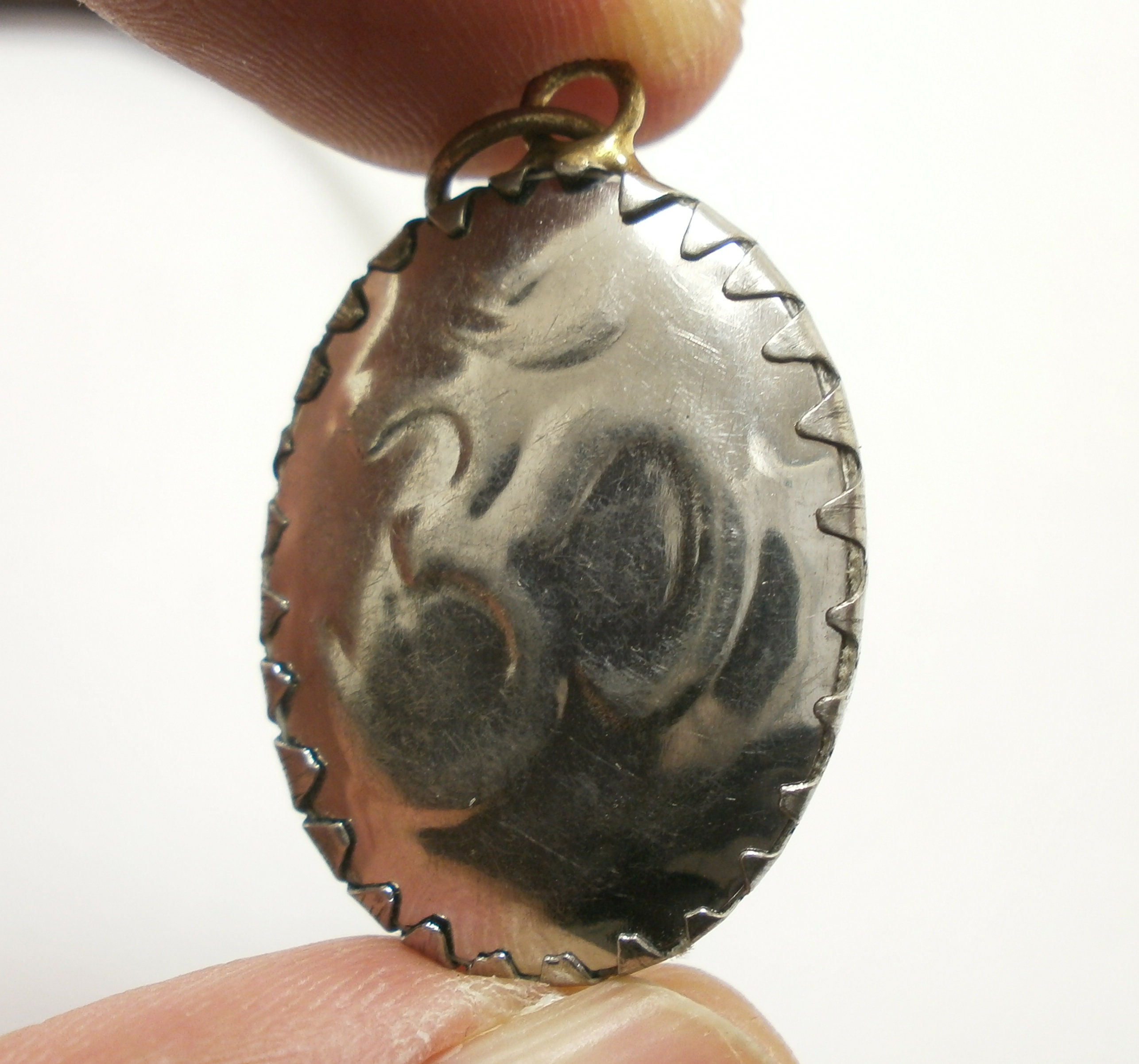 ラクシュミ ヒンドゥー教の女神 お守り オム ペンダントネックレス