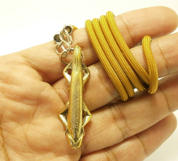 タイ　牙のお守り　ペンダント 成功のためのタイ仏お守りペンダントガネーシャ東南アジアヒンドゥー