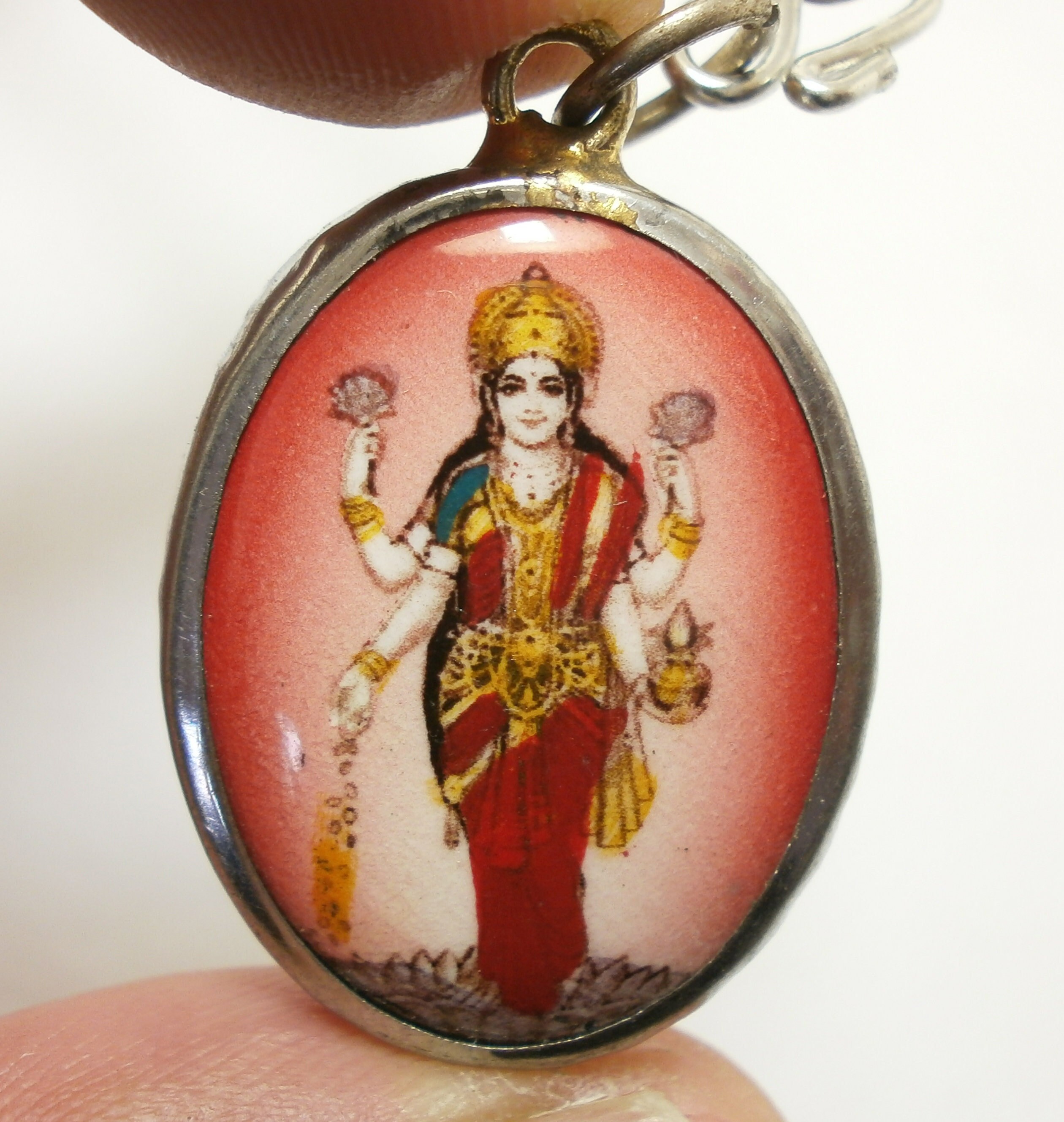 ラクシュミ ヒンドゥー教の女神 お守り オム ペンダントネックレス