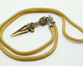 ヴァジュラ・ドルジェ真鍮製お守り：チベットの魔法の生命保護