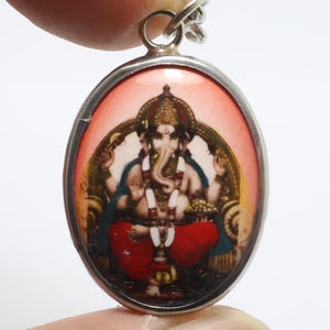 Lord Ganesha God of Success & Wisdom Ganapati vinayaka blessed 1980s cross obstacles Hindu Om Aom Ganesh Red pendant amulet rope necklace