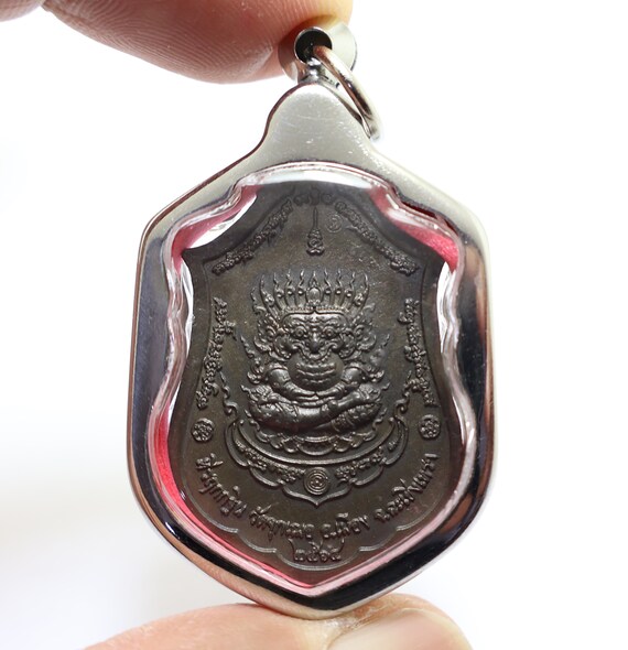 タオ・ウェスワンのお守り：裕福な王、タイ仏教のペンダント - Etsy 日本