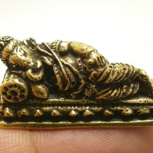 Sleeping Lord Ganesha Brass Amulet: Hindu God Figurine
