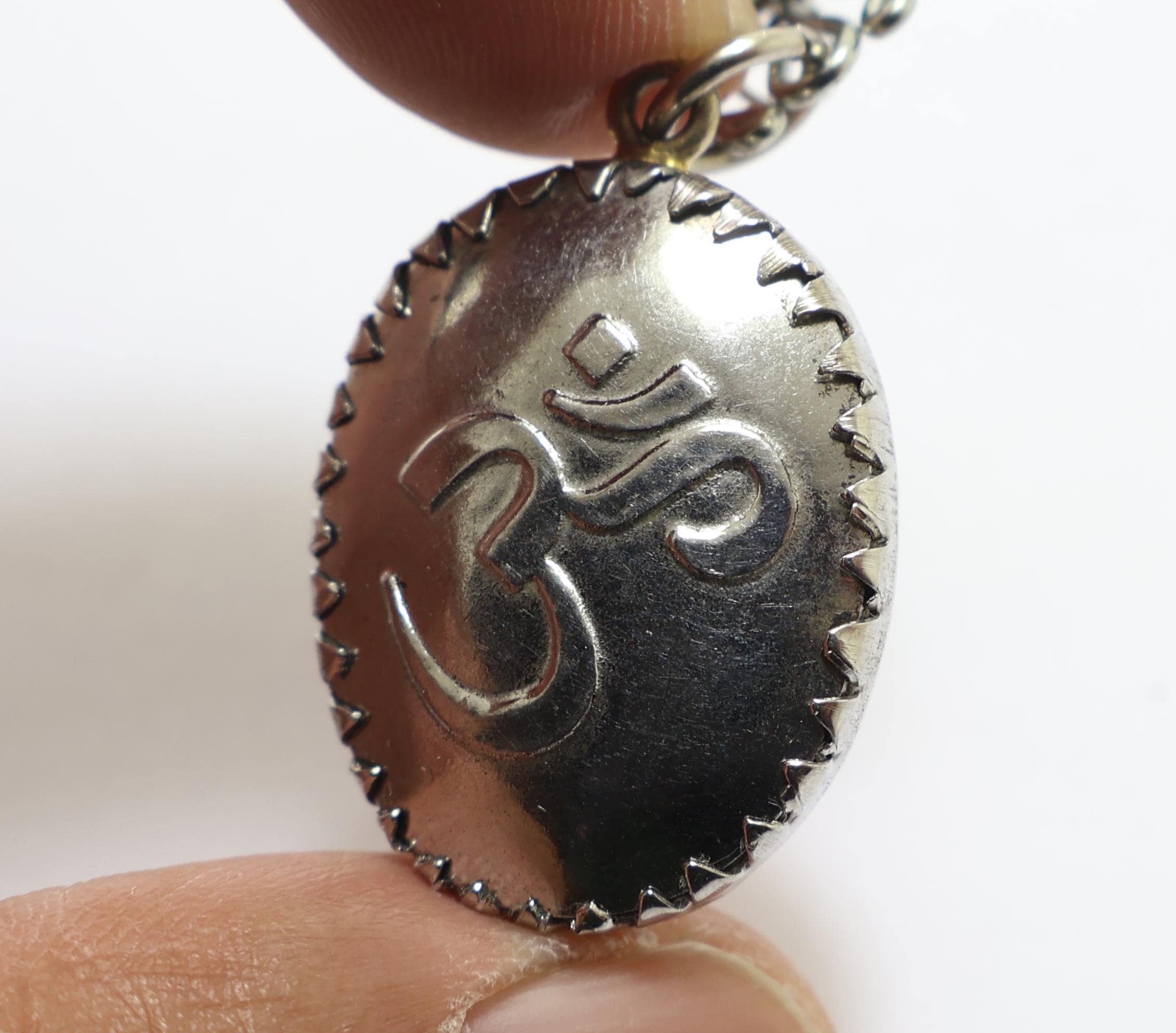 ヴィシュヌ神とラクシュミのペンダントネックレス：ヒンドゥー教の神の