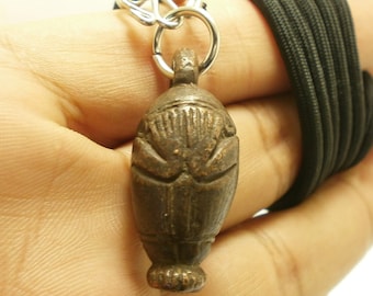 Phra Pidta Thai Amulet: Blessed Buddha Pendant Necklace, Success & Protection