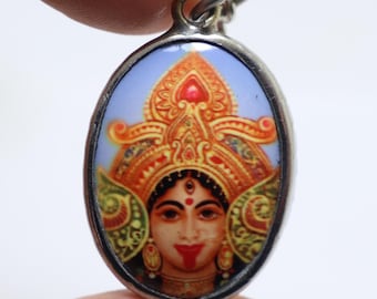 Collar con amuleto de Durga Kali: Colgante de protección de la diosa hindú Fujii Kaze