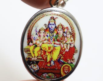 Lord Shiva Parvati Family Pendant: Hindu God Amulet for Success & Wealth Fujii Kaze