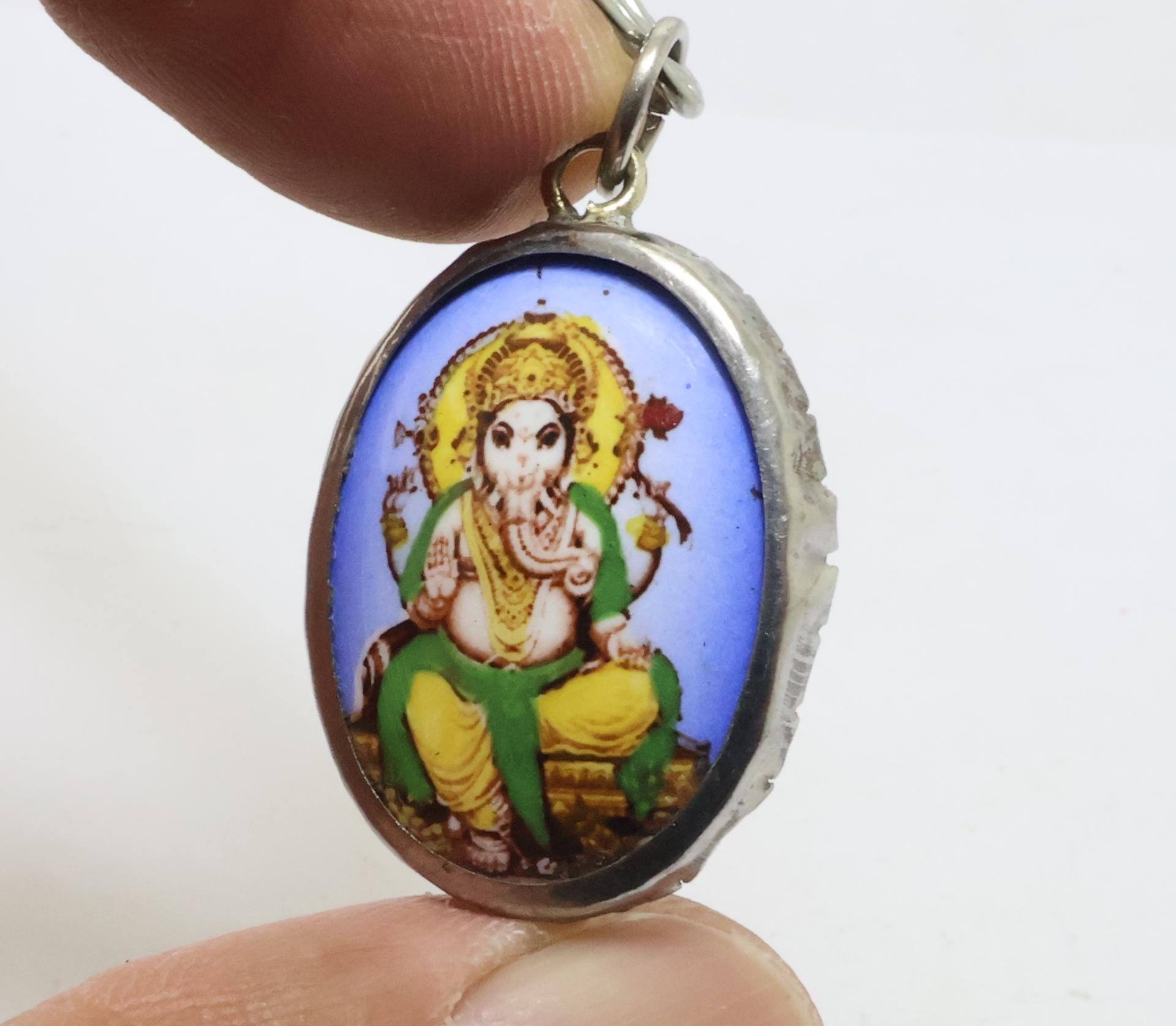 ガネーシャ神のお守り「オーム」ネックレス：ヒンドゥー教の成功の神