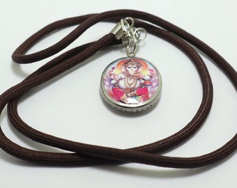 ガネーシャ神ペンダント「オームネックレス」：ヒンドゥー教の成功の神