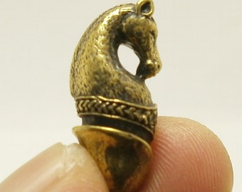 Amuleto fálico tailandés pequeño de latón, colgante de caballo lingham, talismán mágico bendecido, buena suerte, amor, atracción, Tailandia, bonito amuleto de la suerte, bonito regalo.
