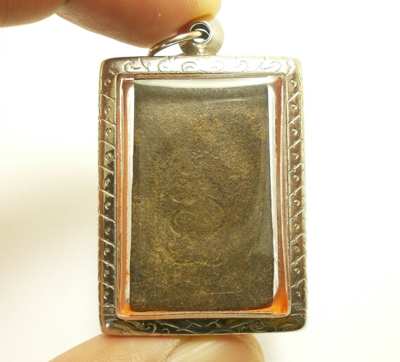 LP Boon Blessed Sangkajai Buddha Amulet: タイのお守り - Etsy 日本