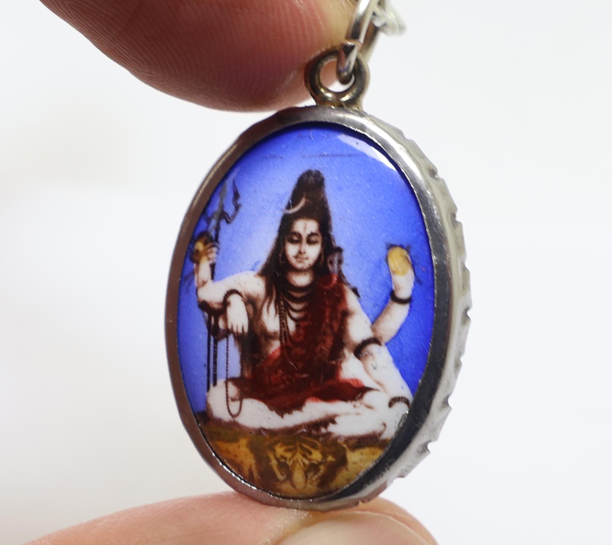 シヴァ神マハデフペンダント：祝福されたヒンドゥー教のオームお守り