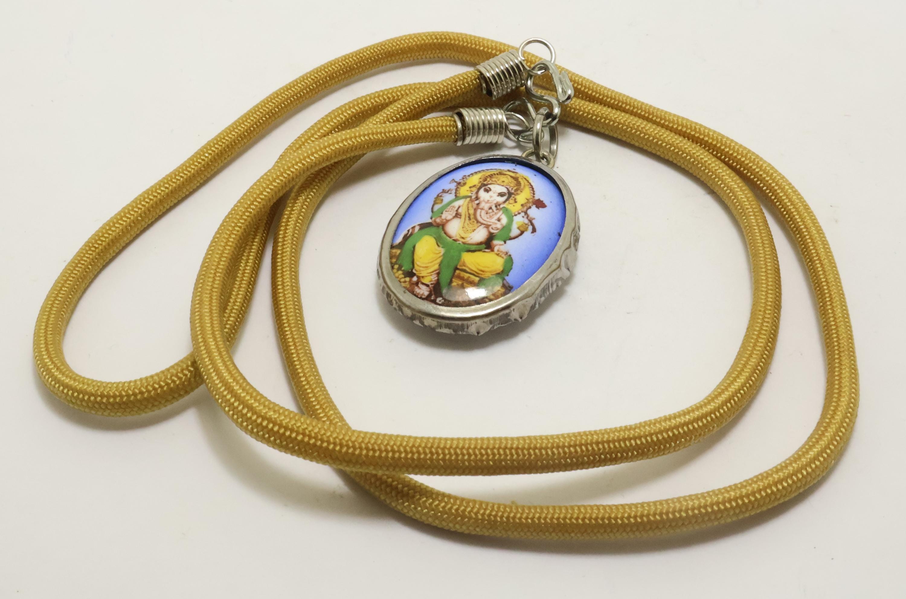 ガネーシャ神のお守り「オーム」ネックレス：ヒンドゥー教の成功の神