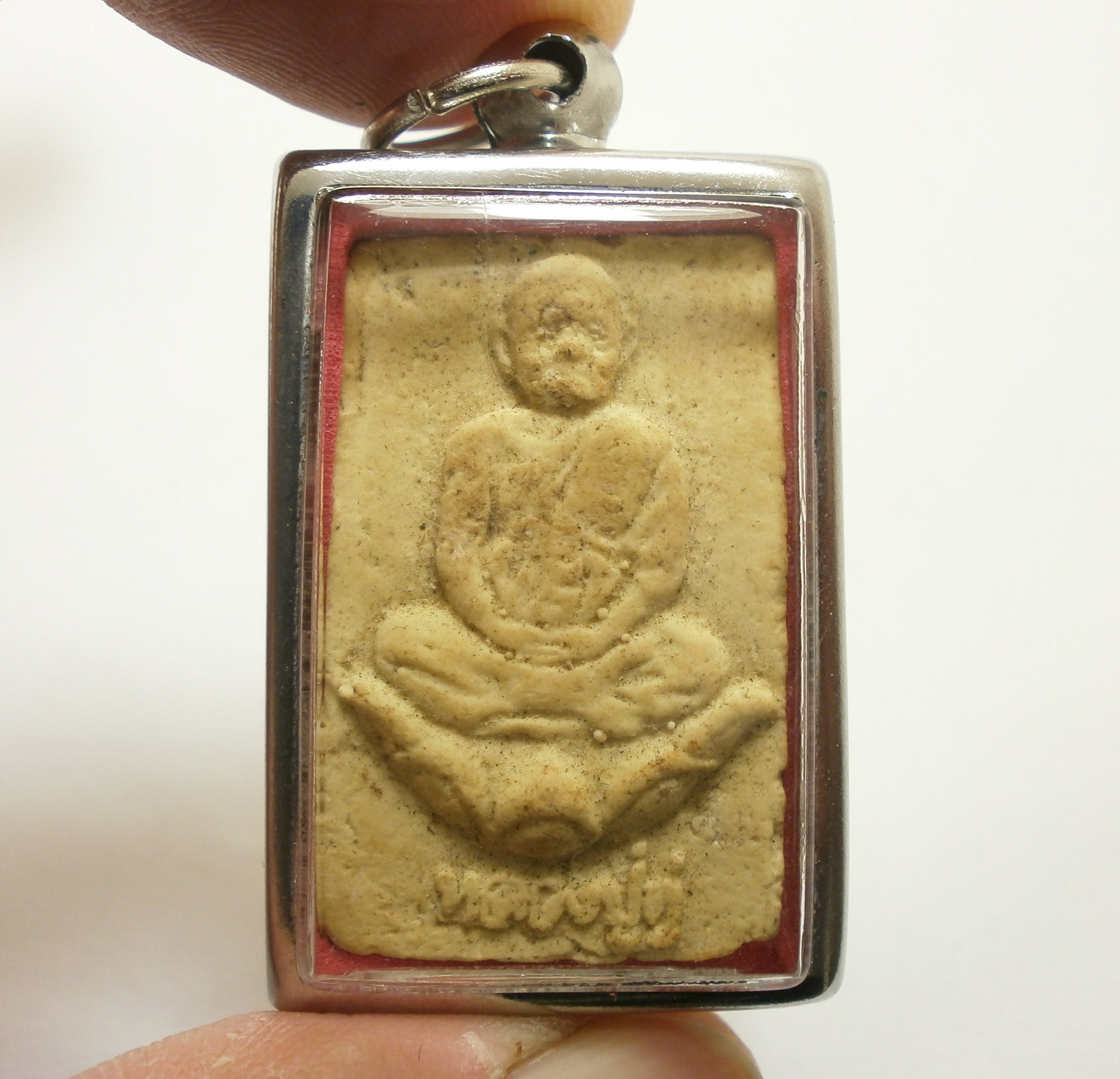 タイの凄いお寺お守りペンダント☆願望成就 LP Doo 魔法の粉のお守り：祝福されたタイの僧侶のペンダント、ワット