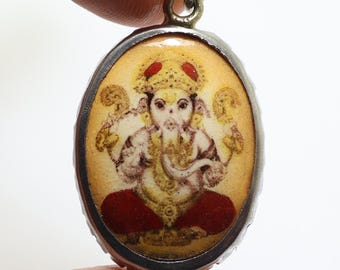 ガネーシャ神のお守り「オーム」ネックレス：ヒンドゥー教の成功の神