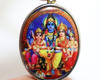 シヴァ神のファミリービッグペンダント：ヒンドゥー教の神オームの