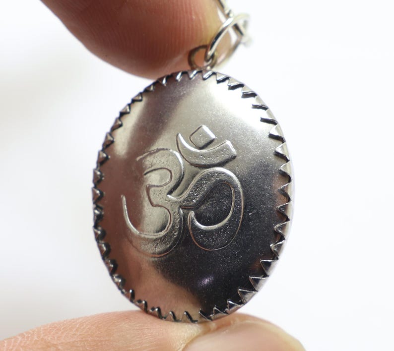 Colgante del Señor Ganesha con el símbolo Om: Amuleto Ohm del dios hindú del éxito, Fujii Kaze imagen 10
