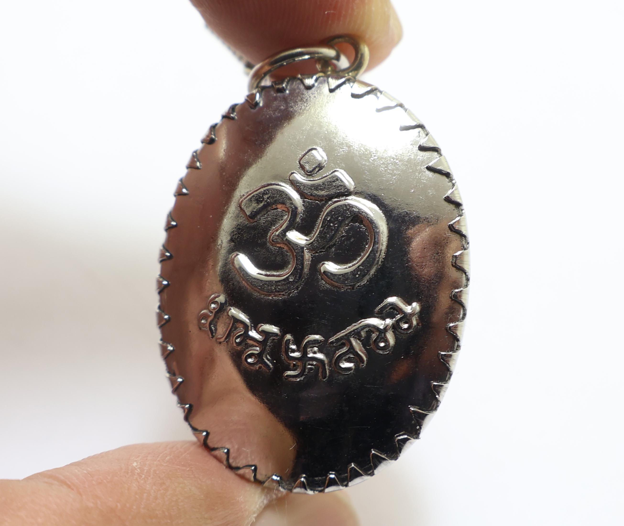 シヴァ神のファミリービッグペンダント：ヒンドゥー教の神オームの